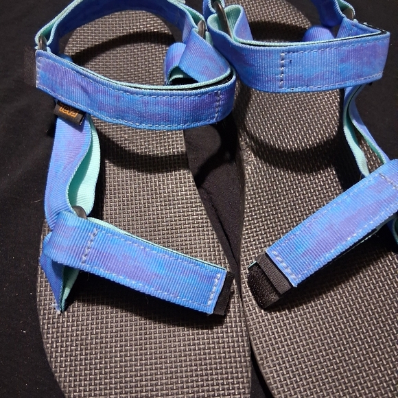 Teva Blue and Black Sporty Sandals with Adjustable Straps - Picture 2 of 10